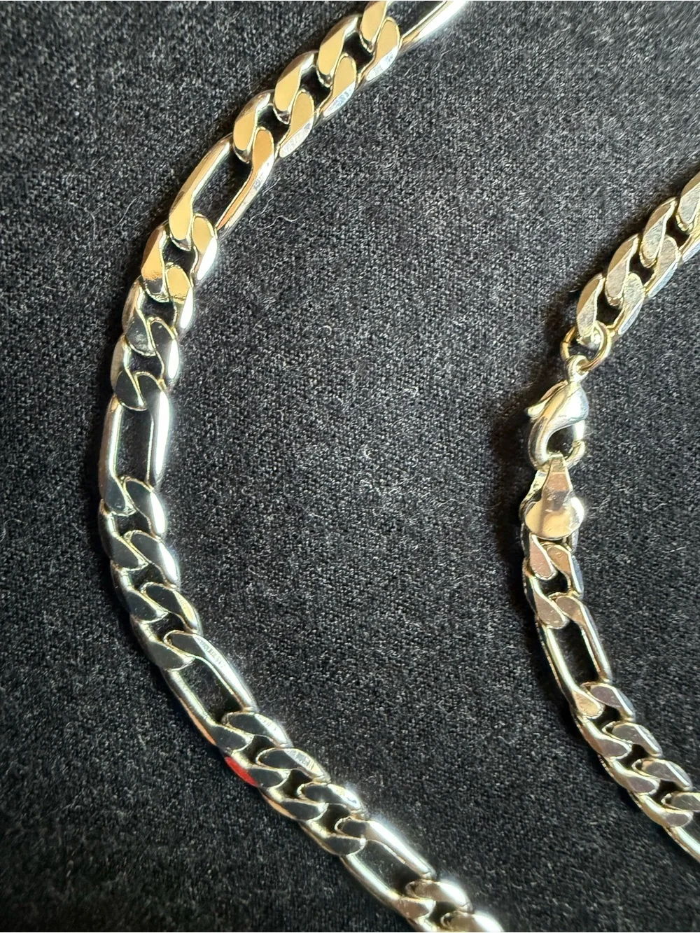 Avon Men's Figaro Chain Necklace